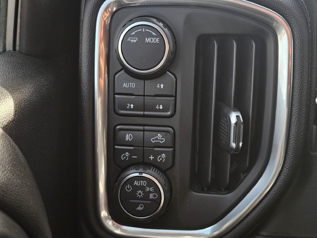 Photo 39 of this Chevrolet Silverado 1500