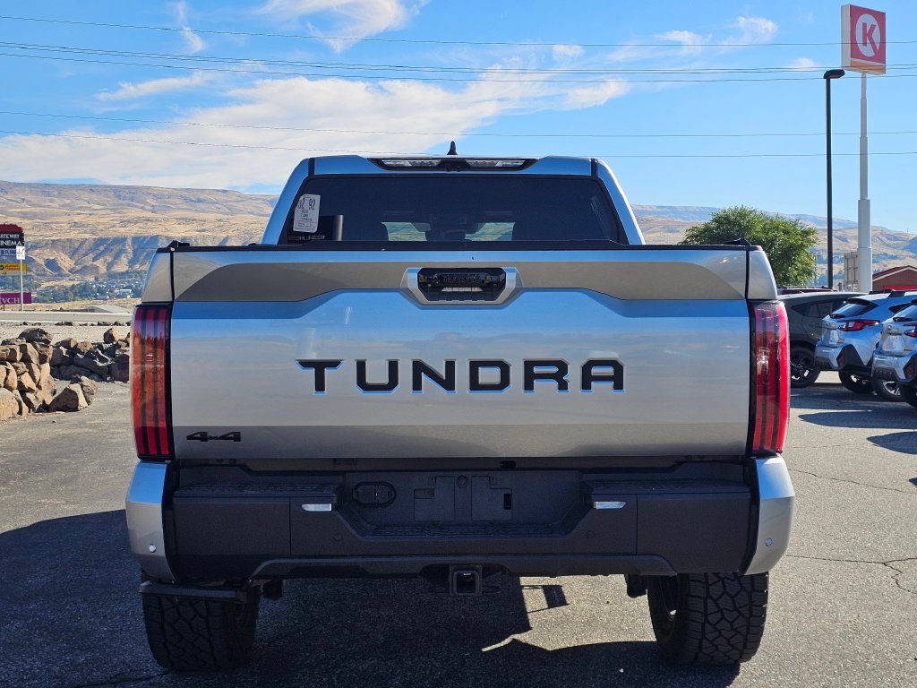 Toyota Tundra photo 3