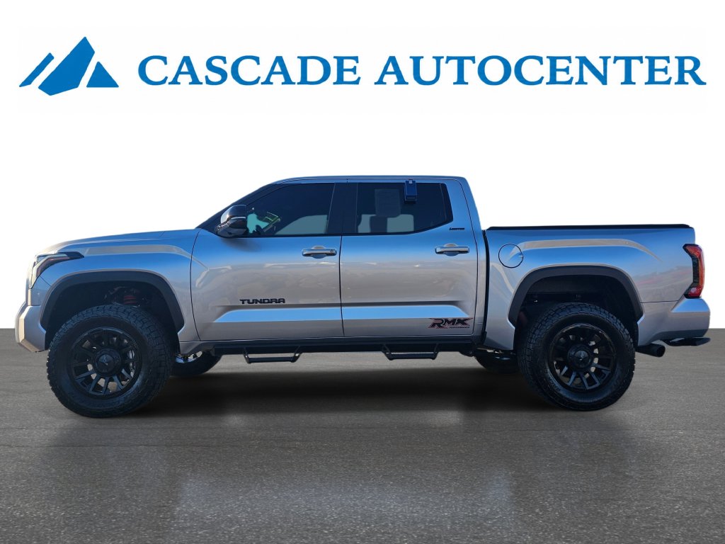 Photo 3 of this Toyota Tundra 4WD