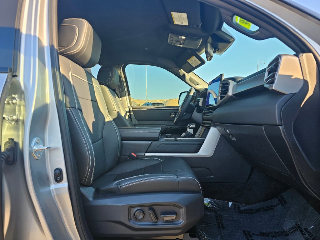 Photo 17 of this Toyota Tundra 4WD