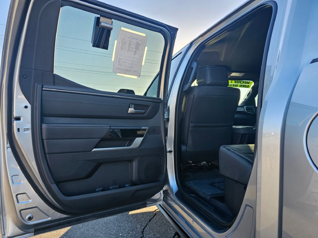 Photo 23 of this Toyota Tundra 4WD