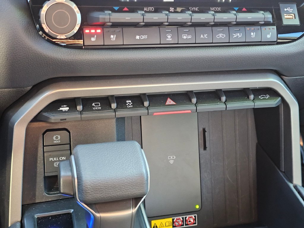 Photo 33 of this Toyota Tundra 4WD