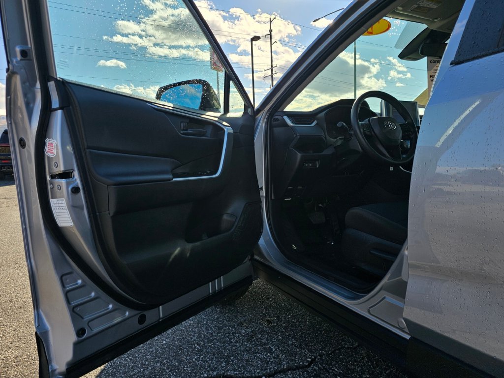 Toyota RAV4 photo 28