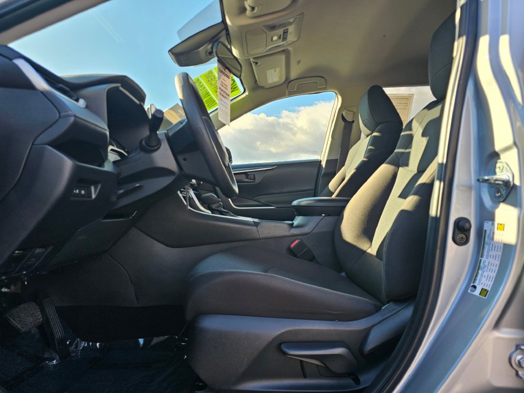 Toyota RAV4 photo 29