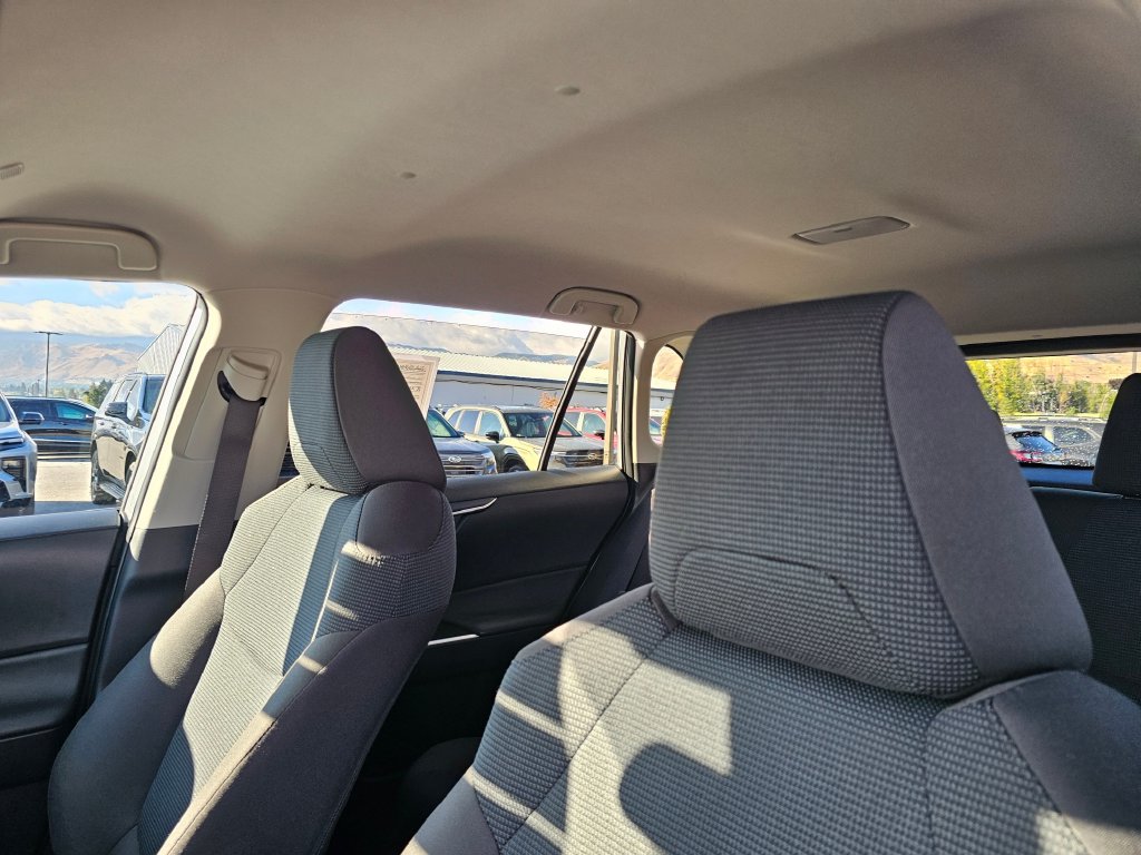 Toyota RAV4 photo 30