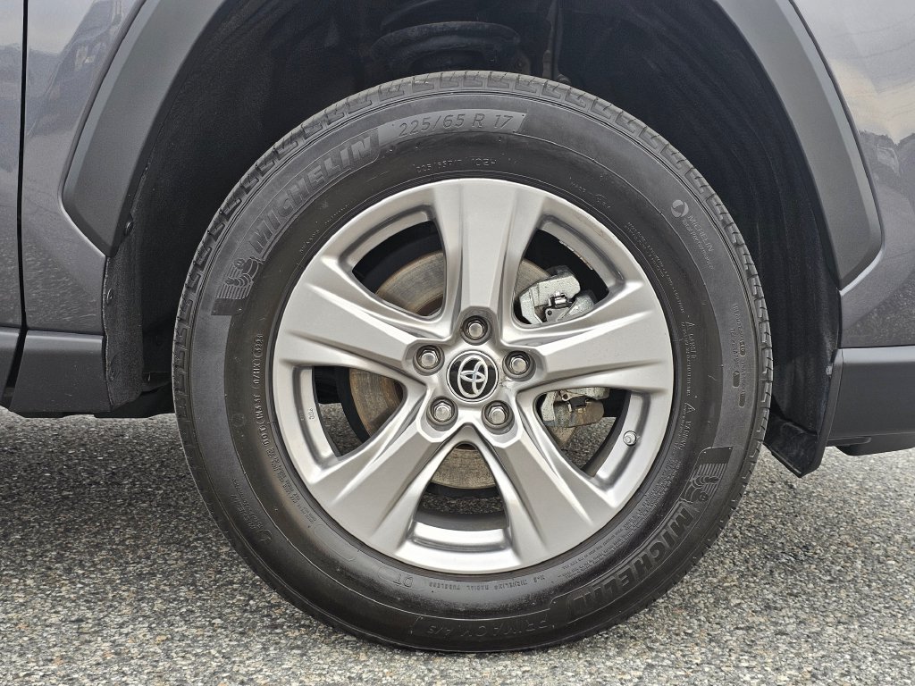 Toyota RAV4 photo 16
