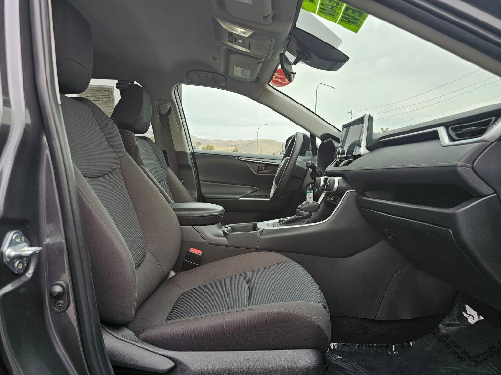 Toyota RAV4 photo 17