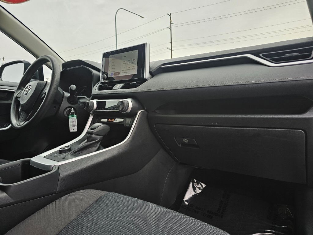 Toyota RAV4 photo 18