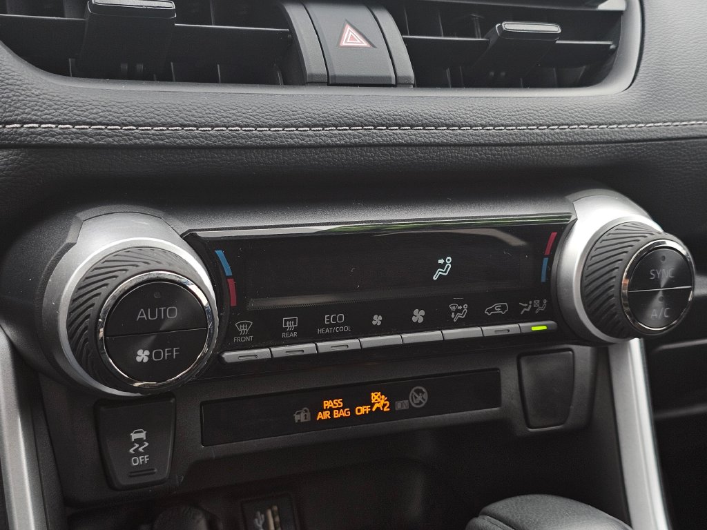 Toyota RAV4 photo 33