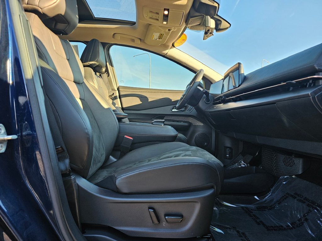 Nissan Ariya photo 17