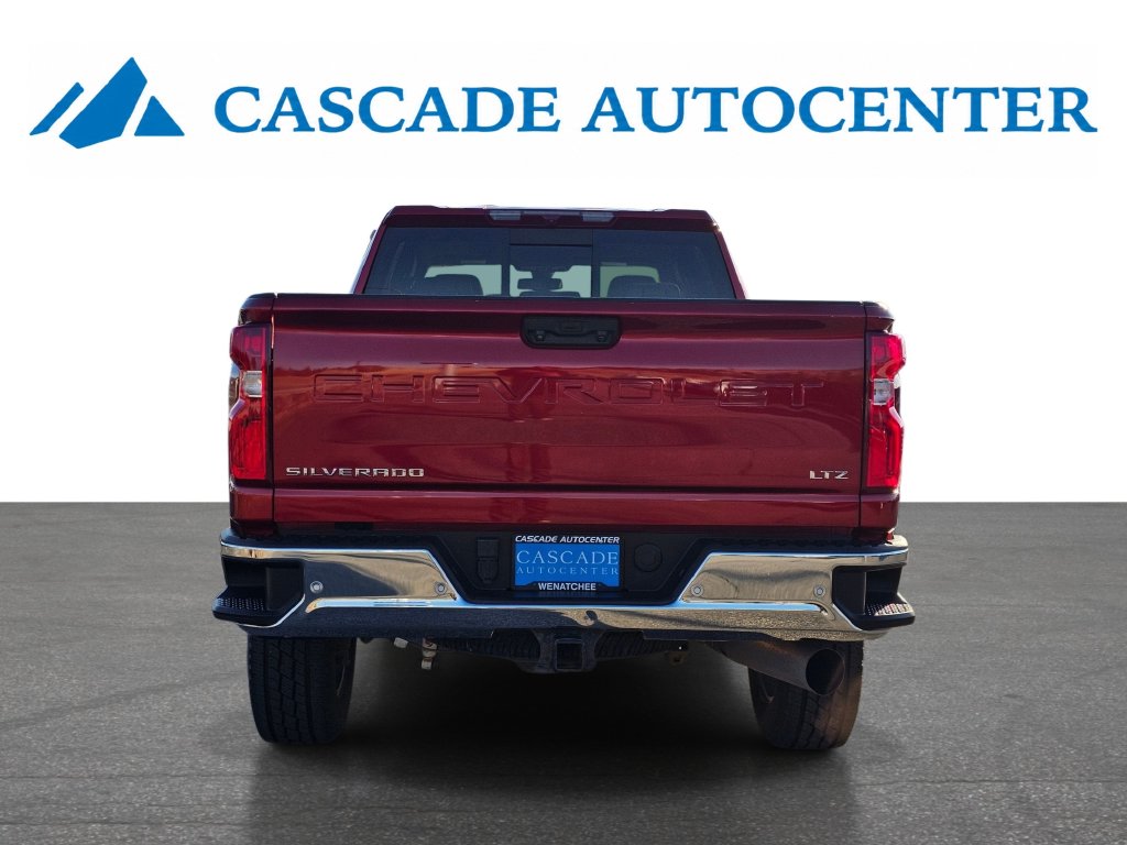 Photo 7 of this Chevrolet Silverado 2500HD