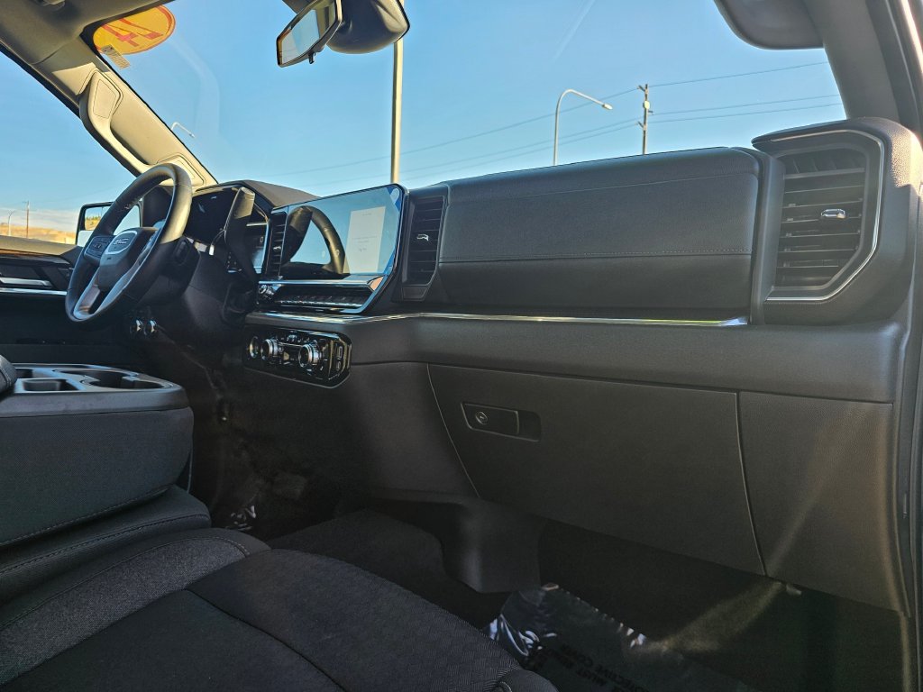 GMC Sierra photo 18