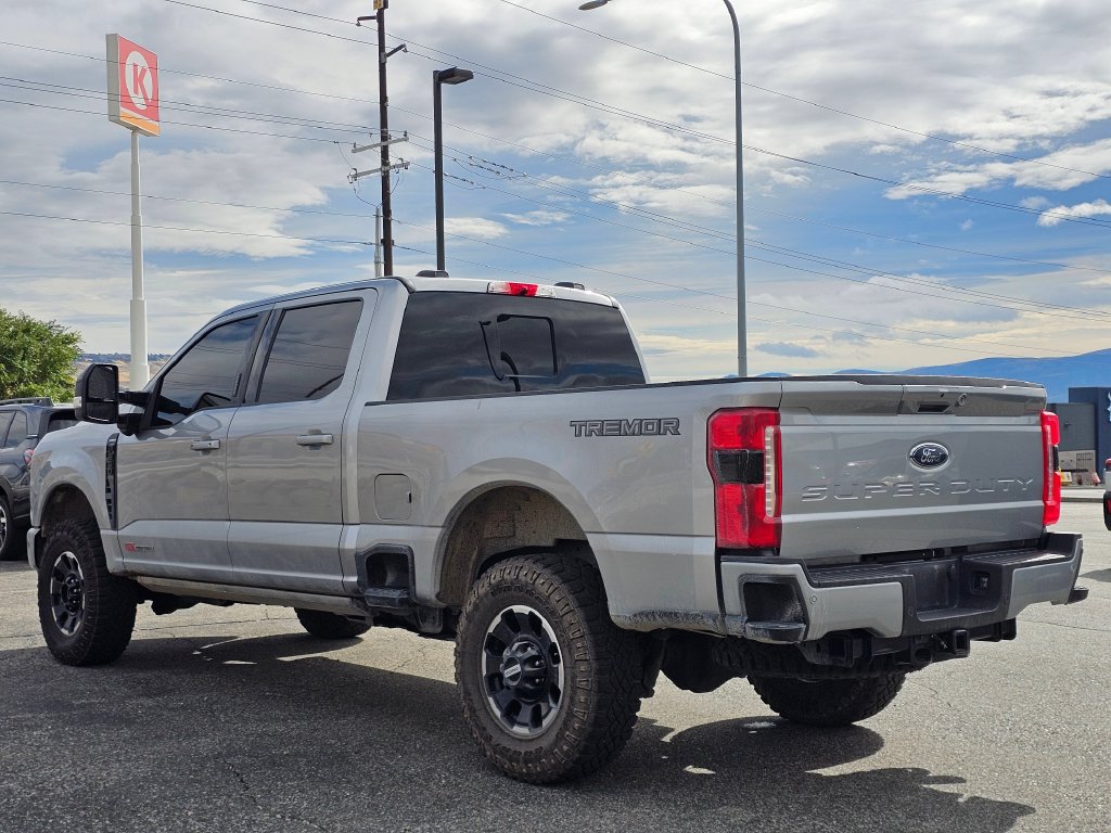 Ford F-350 photo 3