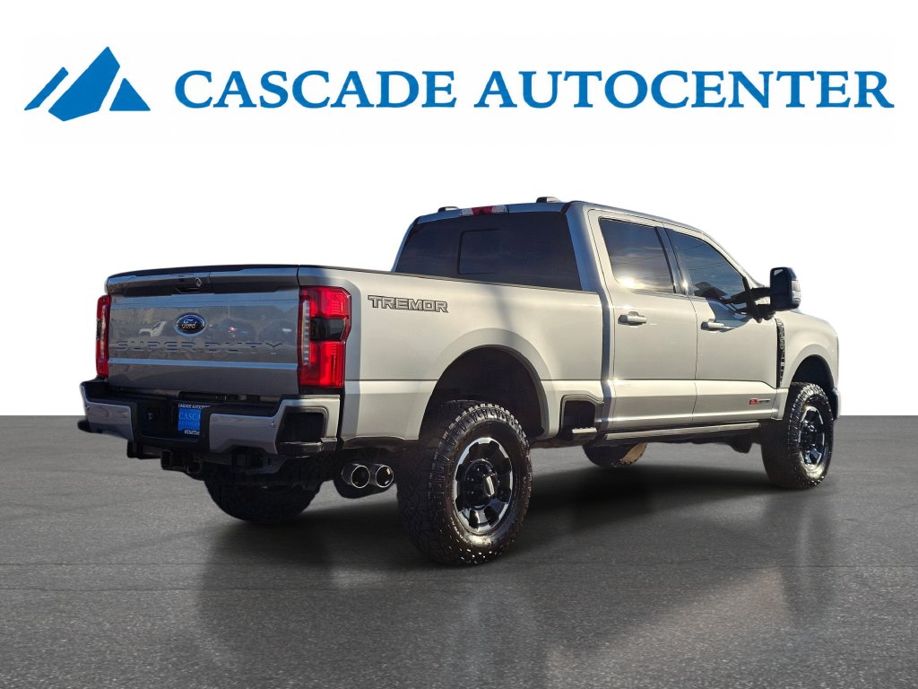 Photo 9 of this Ford Super Duty F-350 SRW