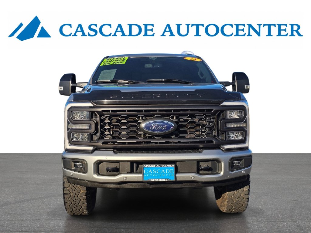 Photo 15 of this Ford Super Duty F-350 SRW