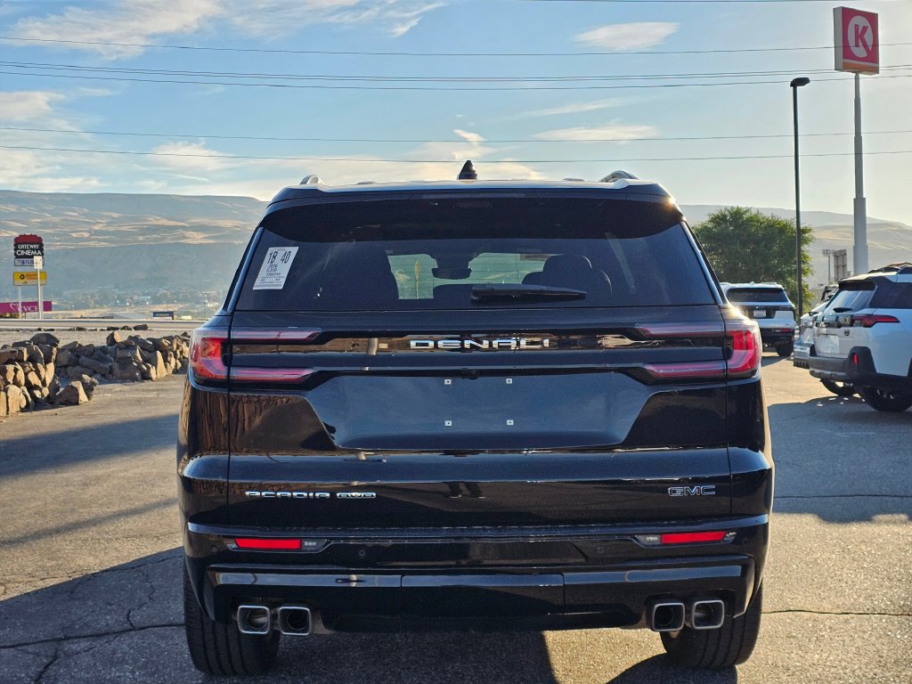 GMC Acadia photo 4