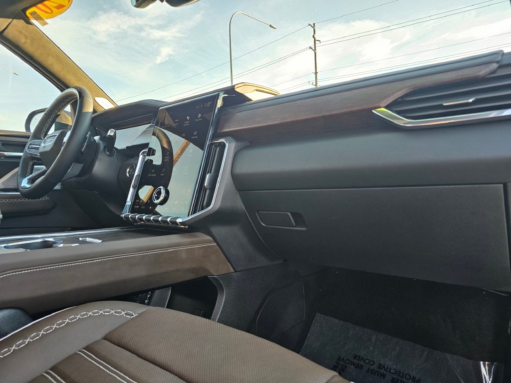 Photo 17 of this GMC Acadia