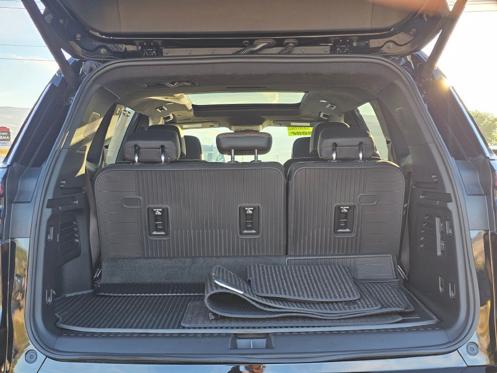Photo 22 of this GMC Acadia