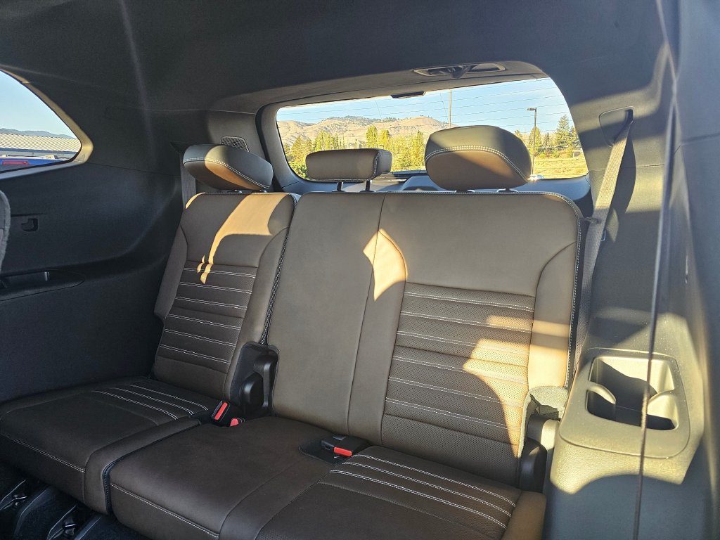 Photo 25 of this GMC Acadia