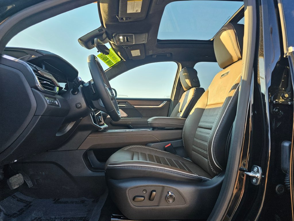 Photo 29 of this GMC Acadia
