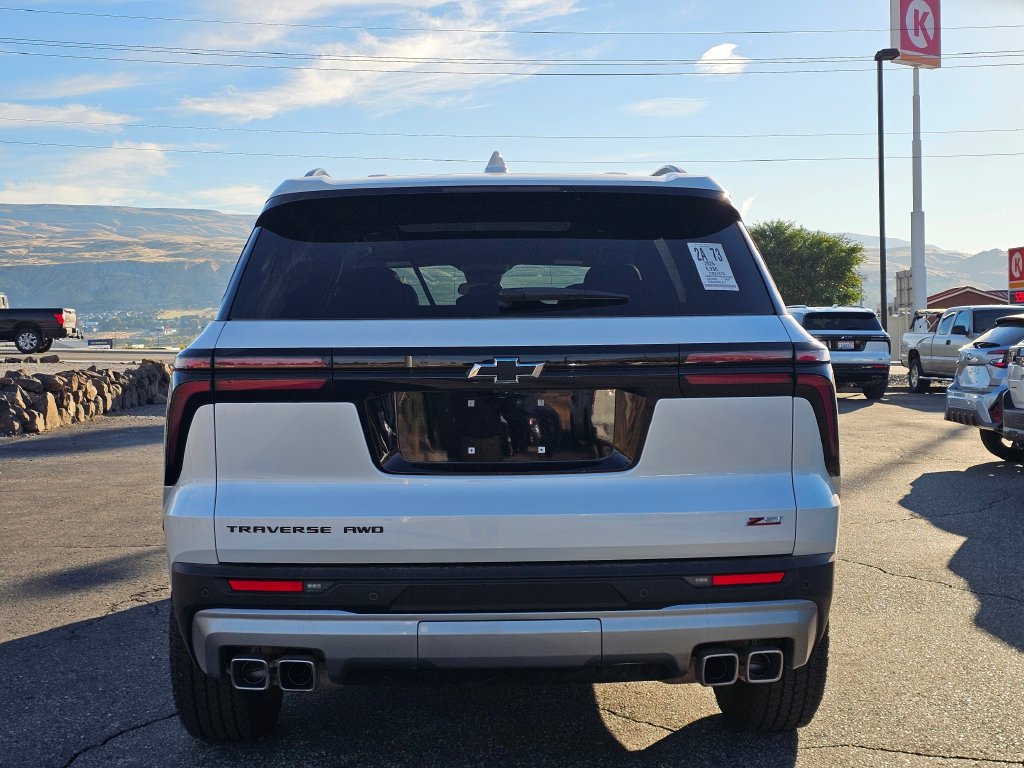 Chevrolet Traverse photo 4