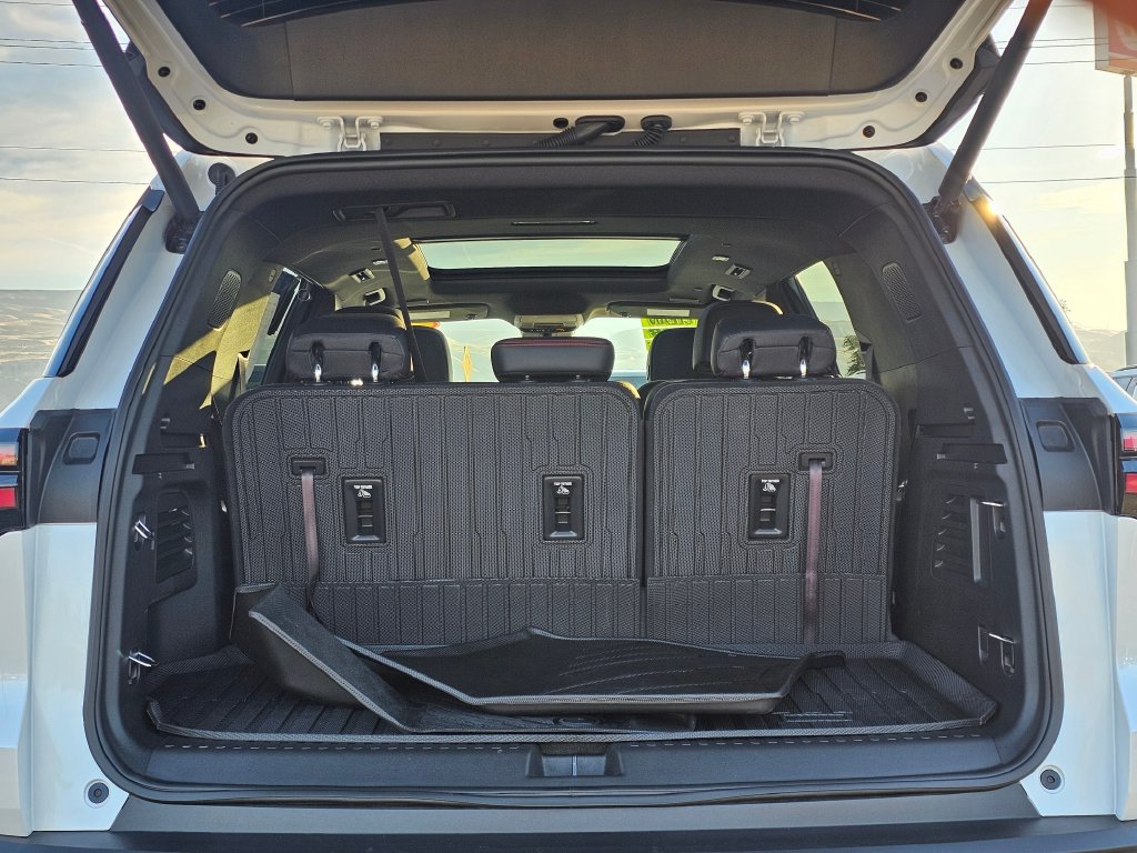 Photo 23 of this Chevrolet Traverse