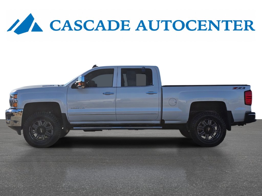 Photo 3 of this Chevrolet Silverado 3500HD