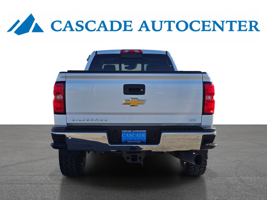 Photo 7 of this Chevrolet Silverado 3500HD