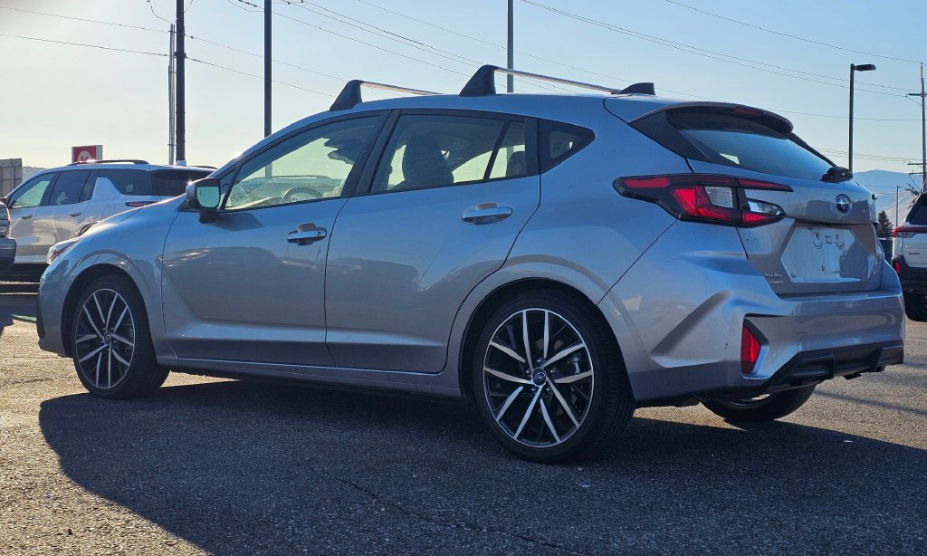 Photo 3 of this Subaru Impreza