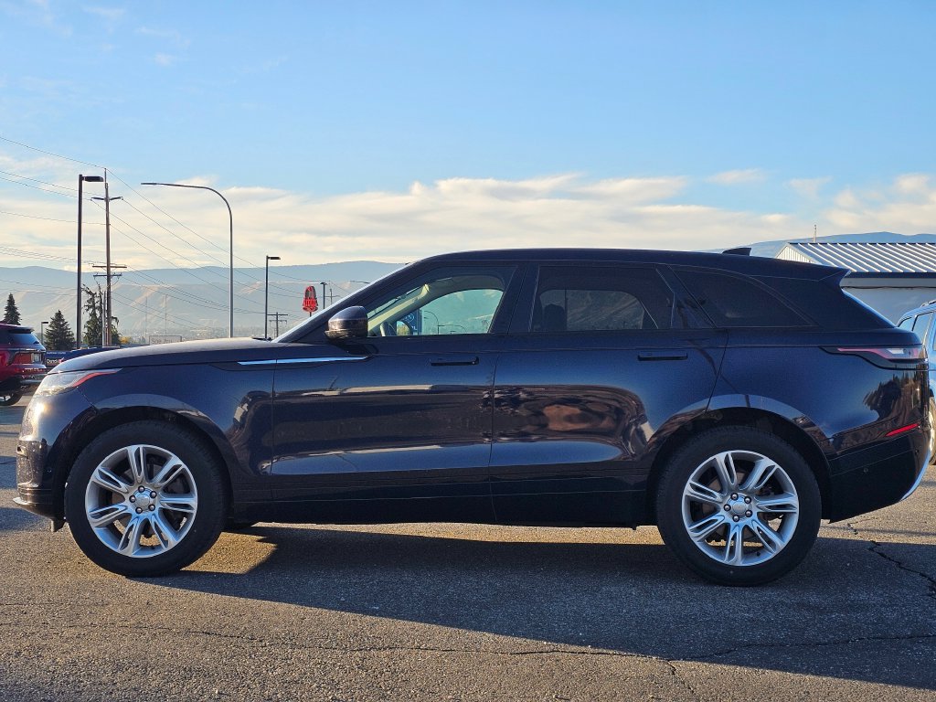 Photo 2 of this Land Rover Range Rover Velar