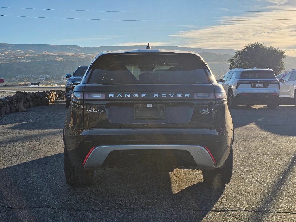 Photo 4 of this Land Rover Range Rover Velar