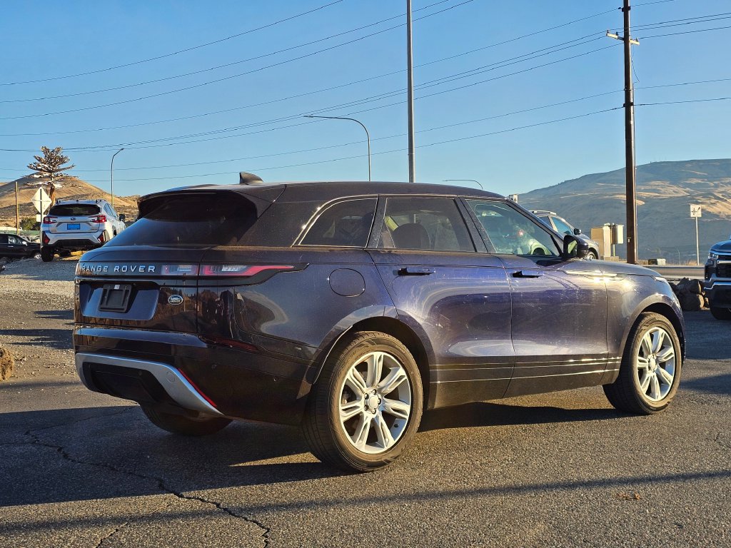 Photo 5 of this Land Rover Range Rover Velar