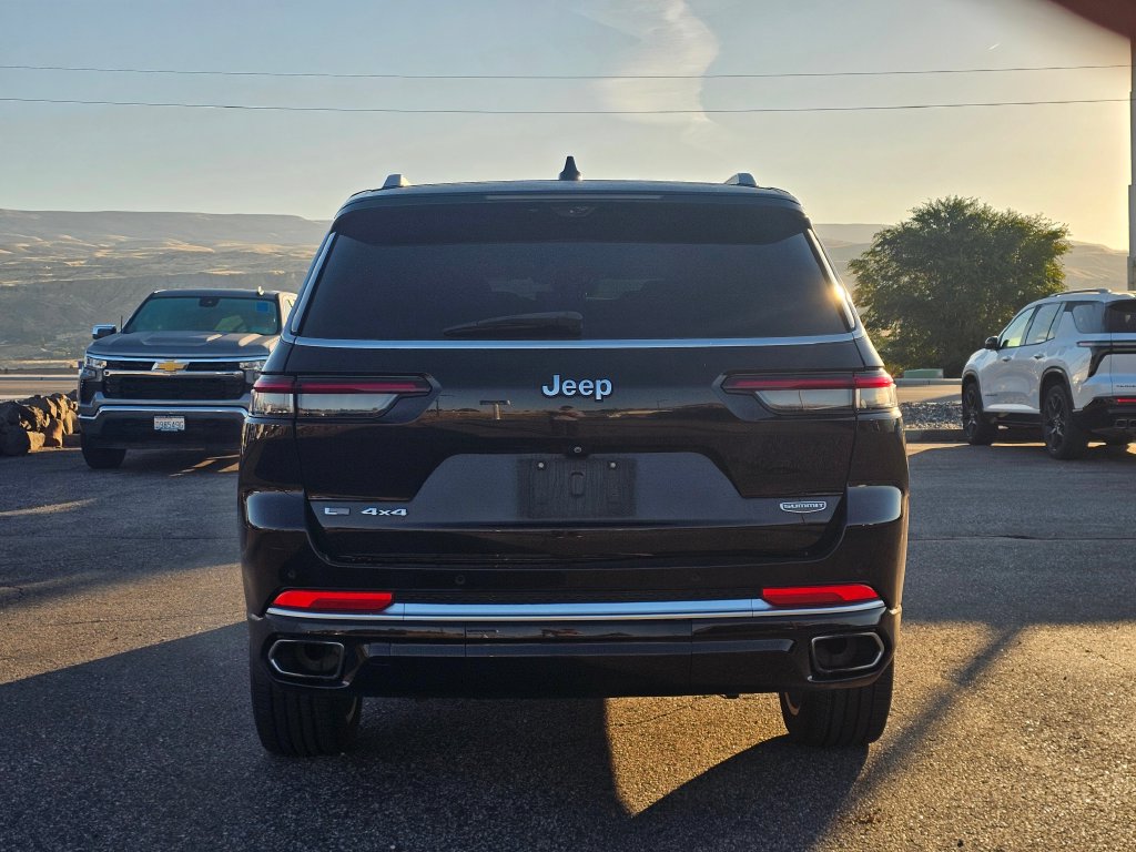 Photo 4 of this Jeep Grand Cherokee L