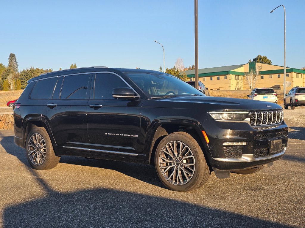 Photo 7 of this Jeep Grand Cherokee L