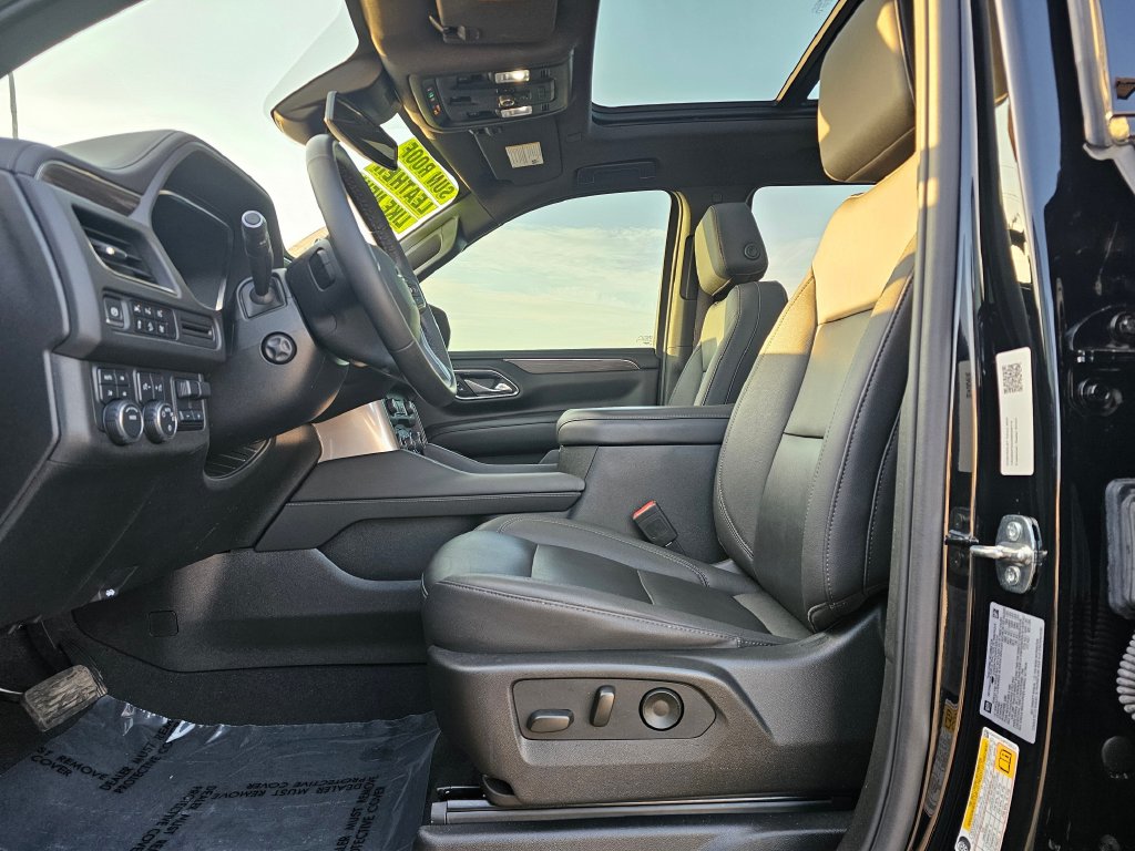 Photo 29 of this Chevrolet Tahoe