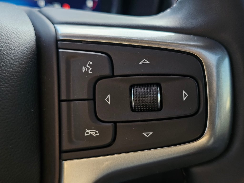 Photo 36 of this Chevrolet Tahoe