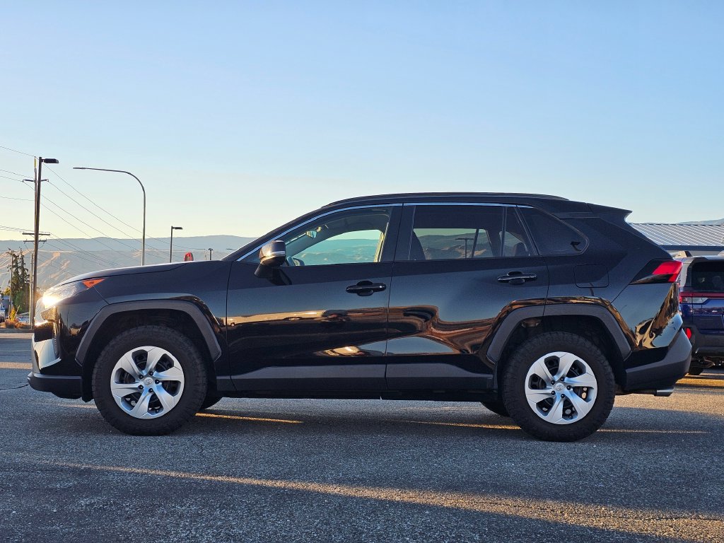Photo 2 of this Toyota RAV4