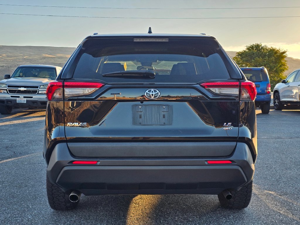 Photo 3 of this Toyota RAV4