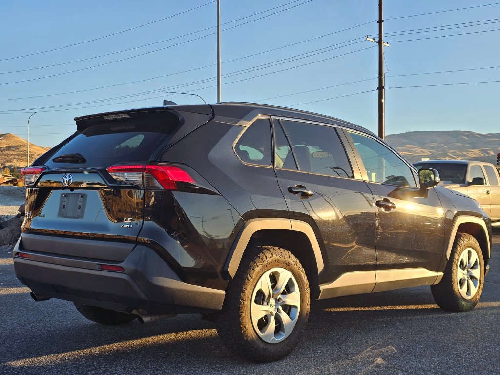Photo 4 of this Toyota RAV4