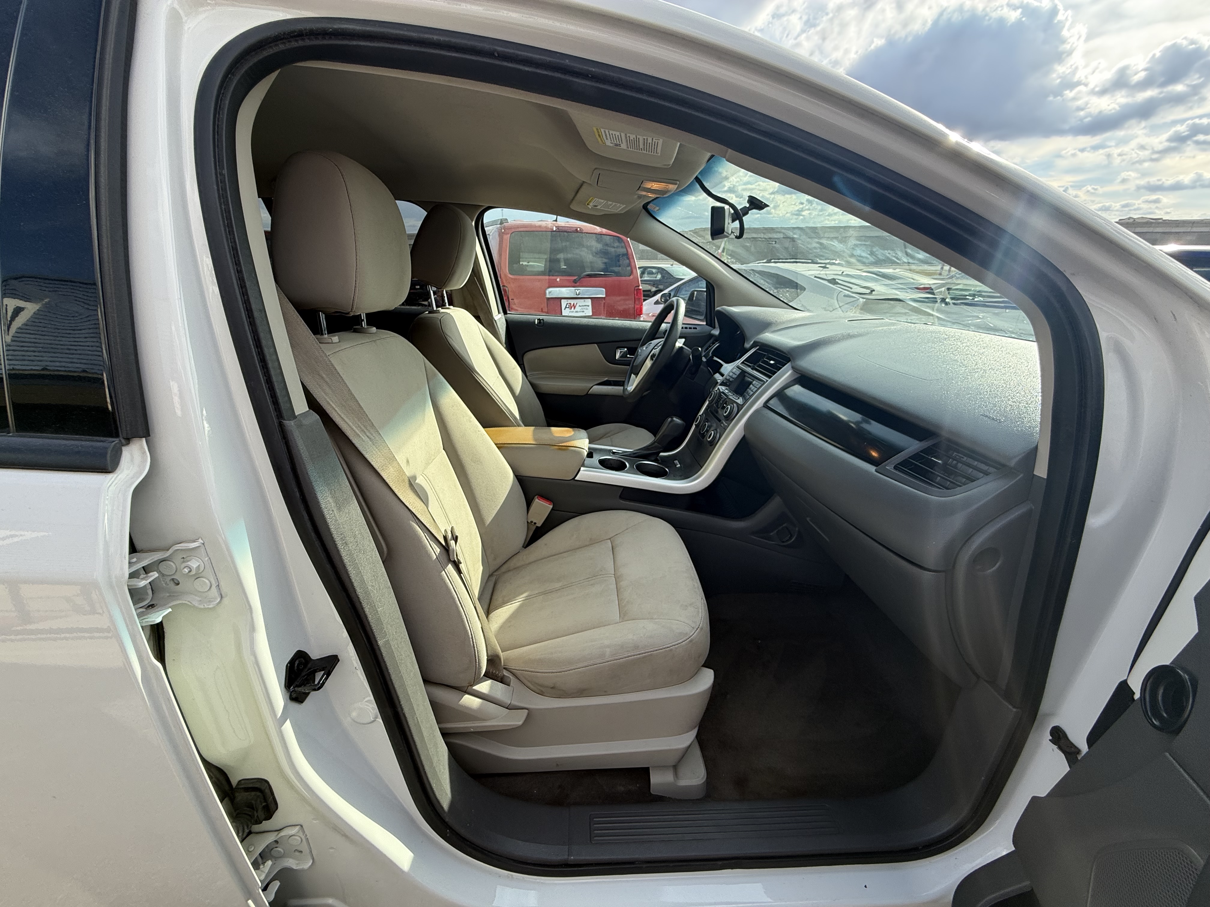 2013 Ford Edge SE - Photo 4