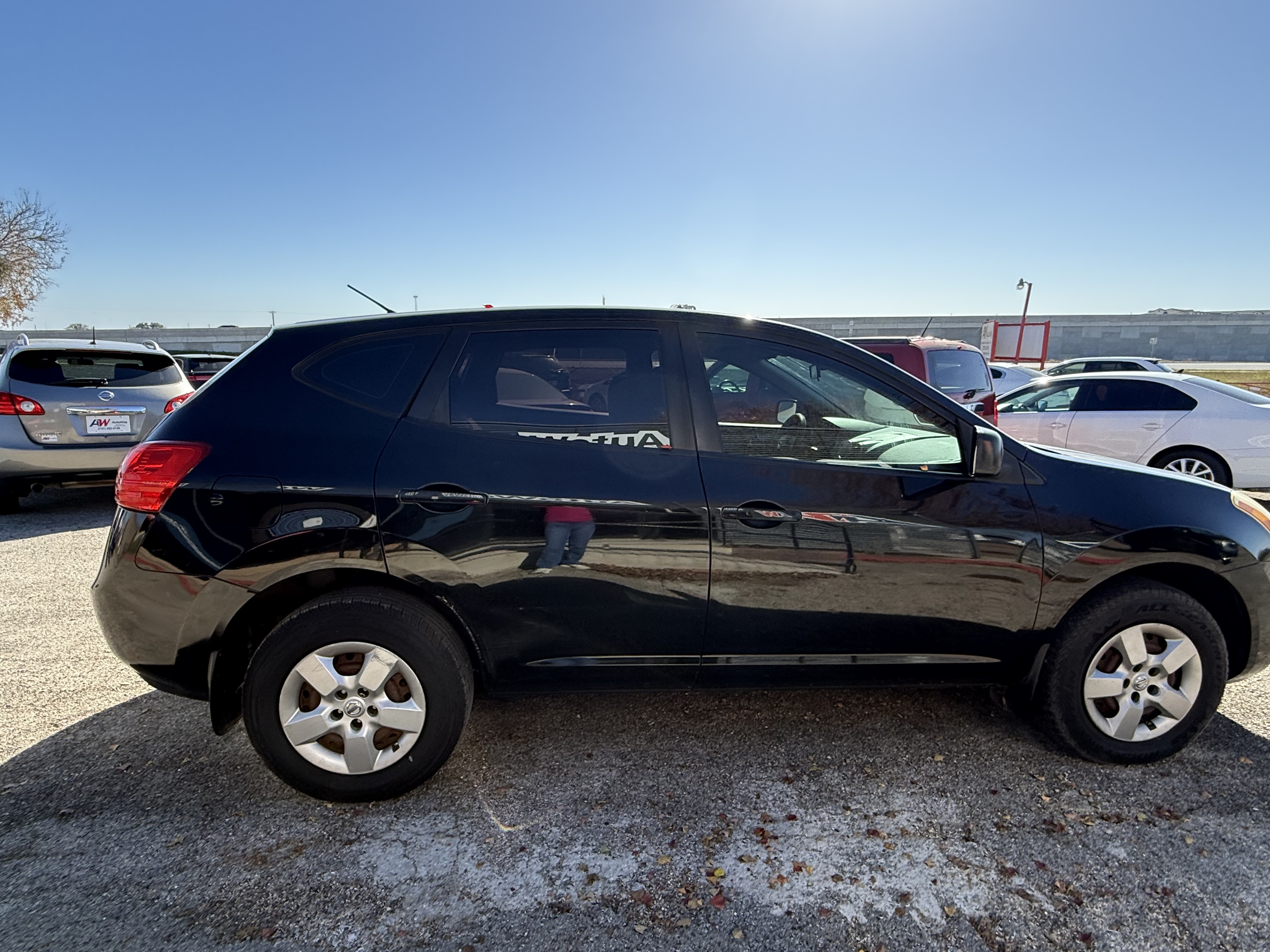 2009 Nissan Rogue S - Photo 3