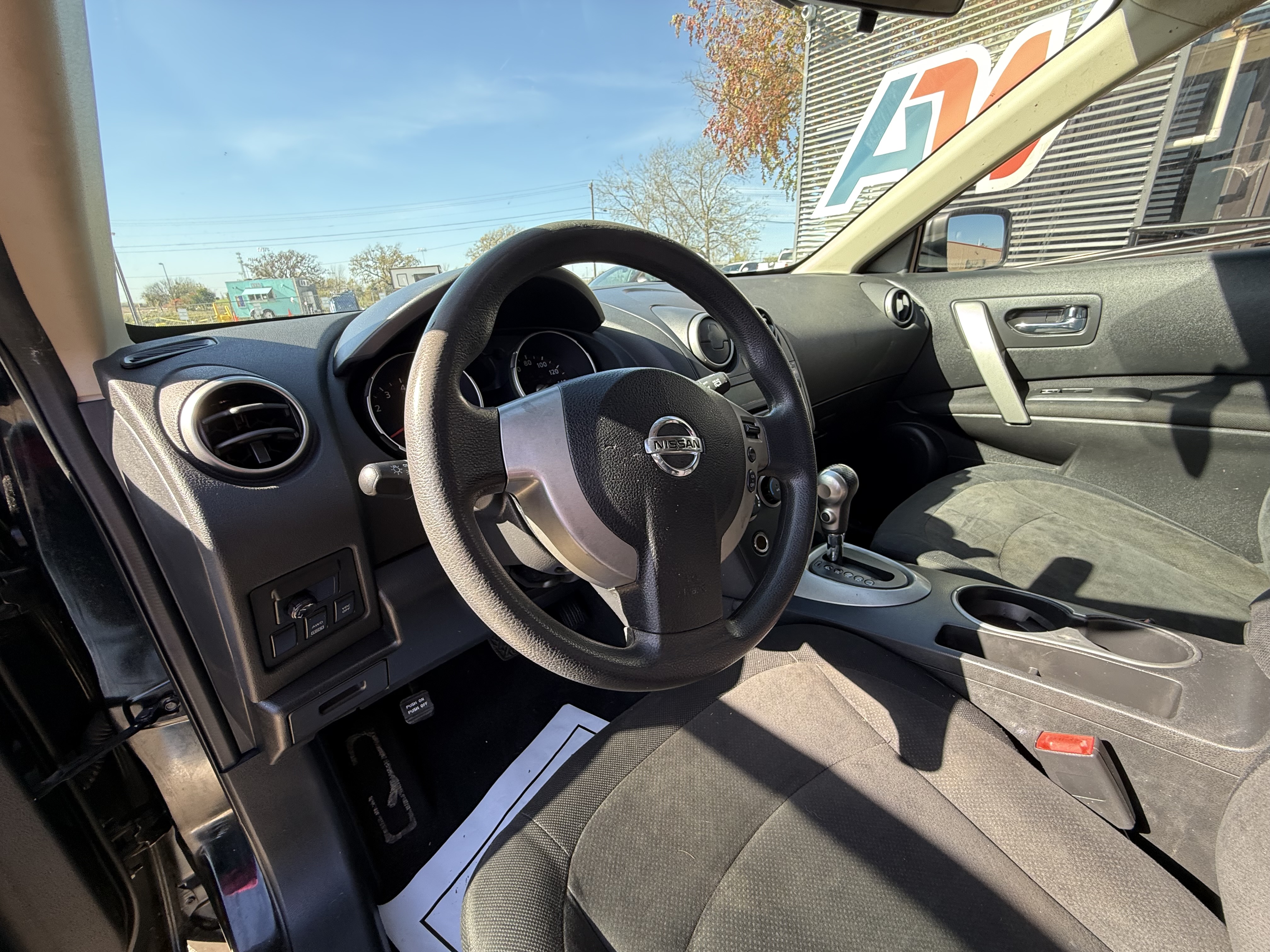 2009 Nissan Rogue S - Photo 12