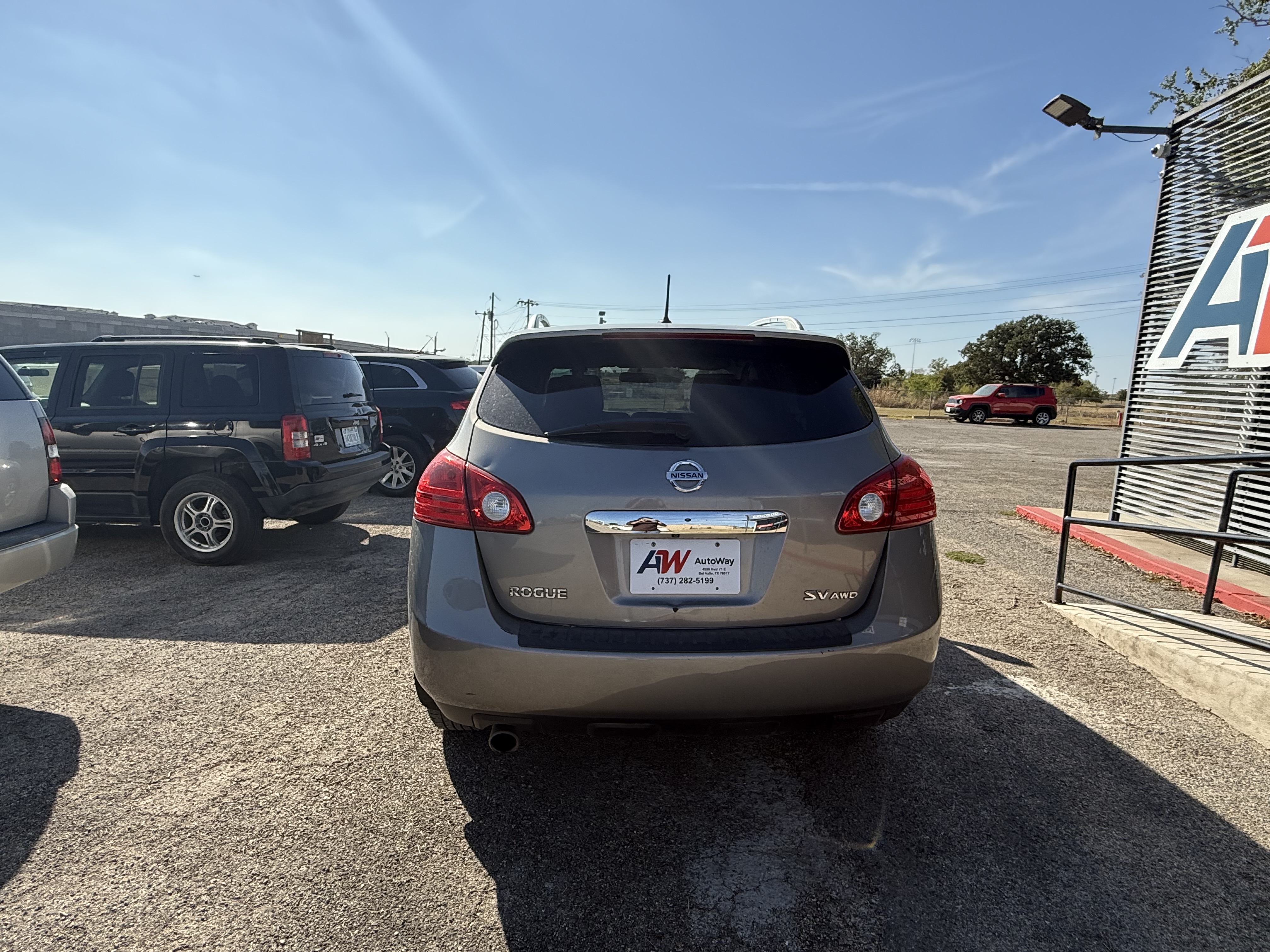 2012 Nissan Rogue SV - Photo 2