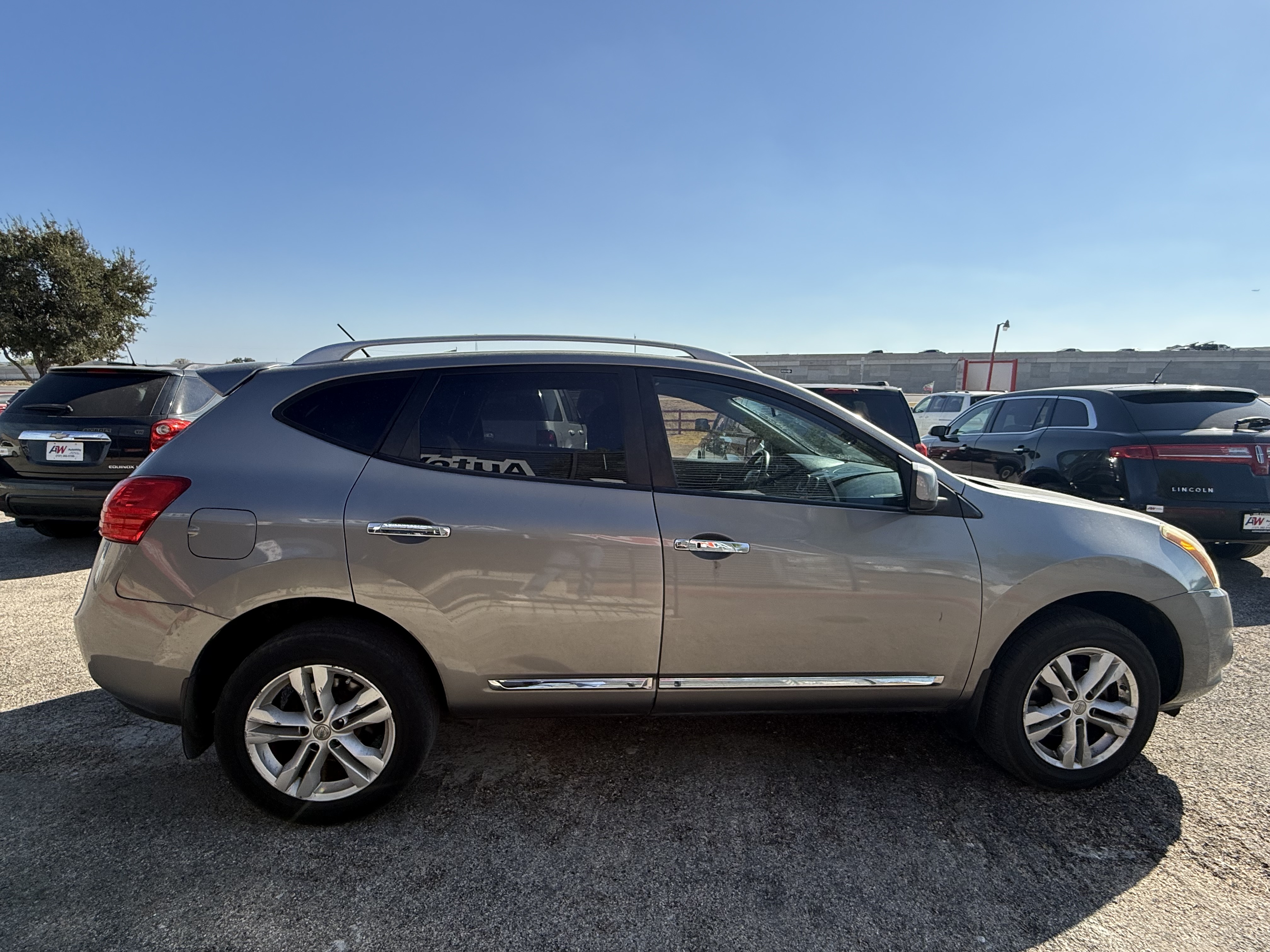 2012 Nissan Rogue SV - Photo 3