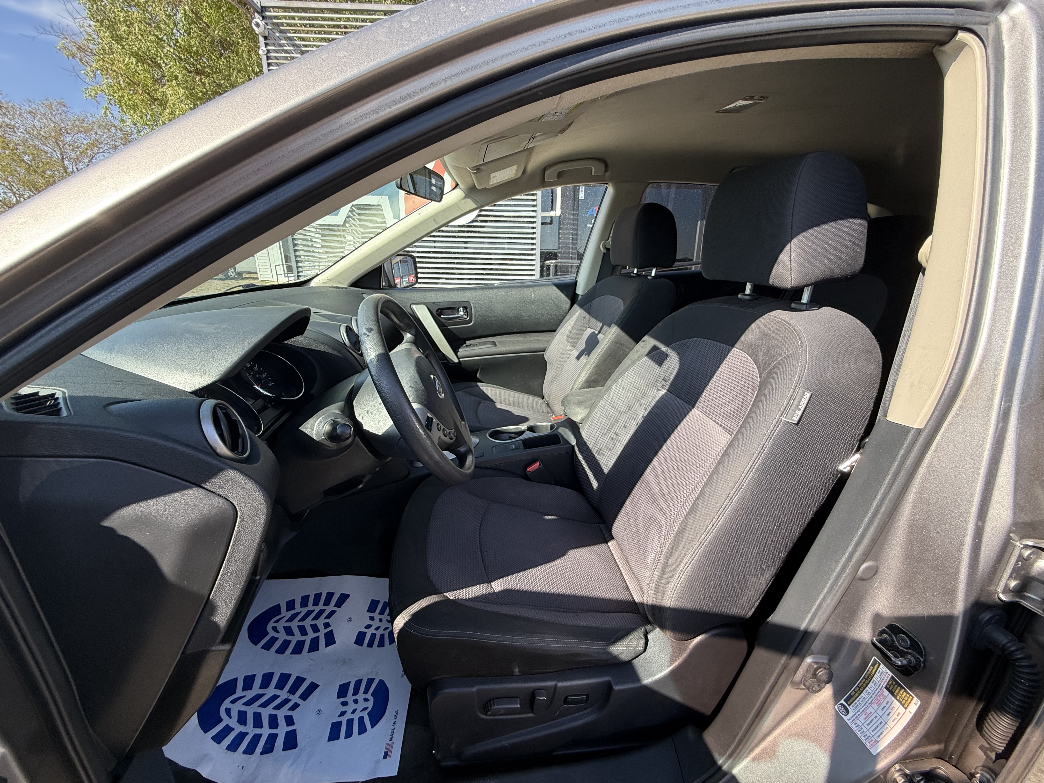2012 Nissan Rogue SV - Photo 11
