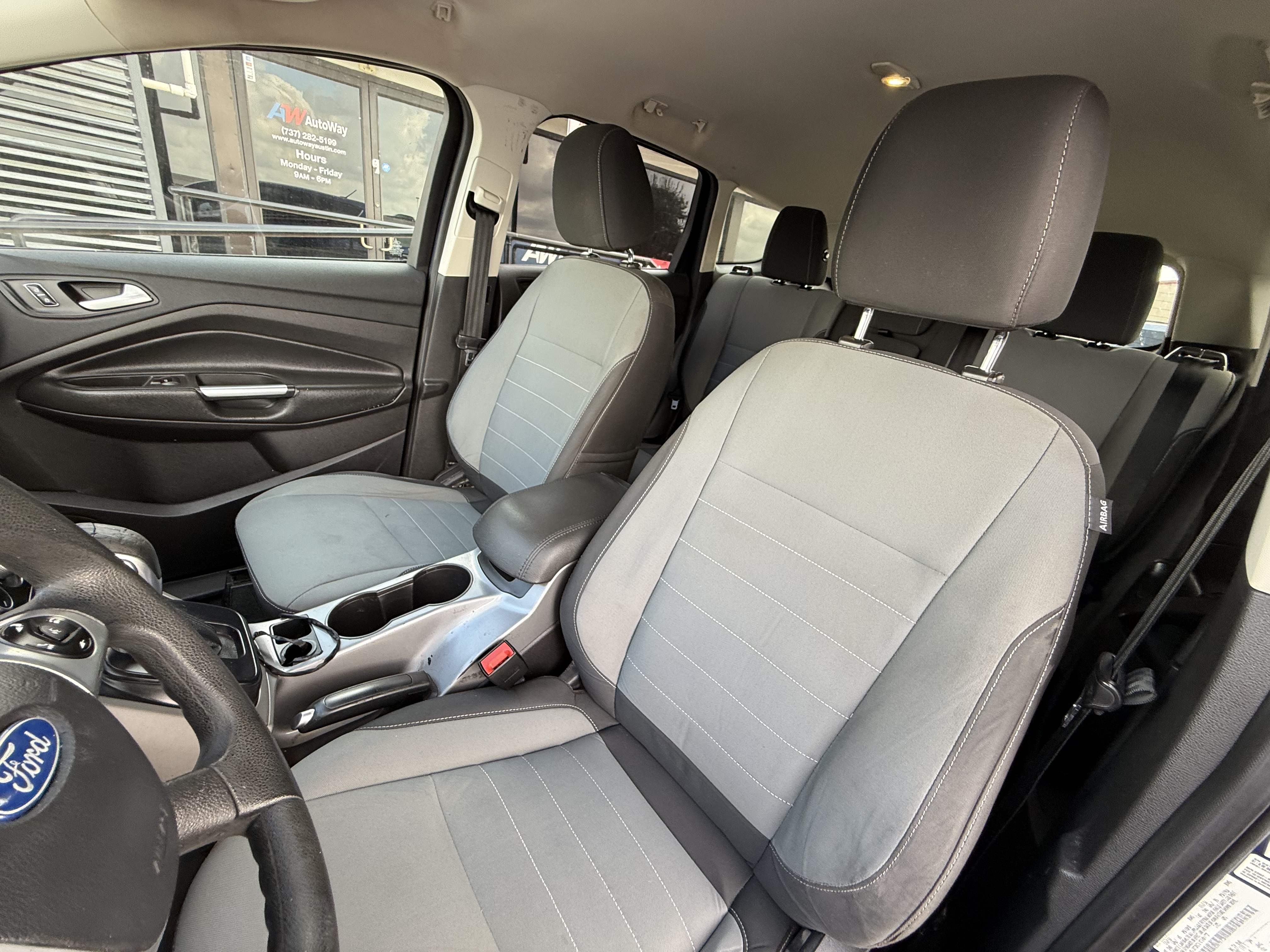 2016 Ford Escape SE - Photo 10