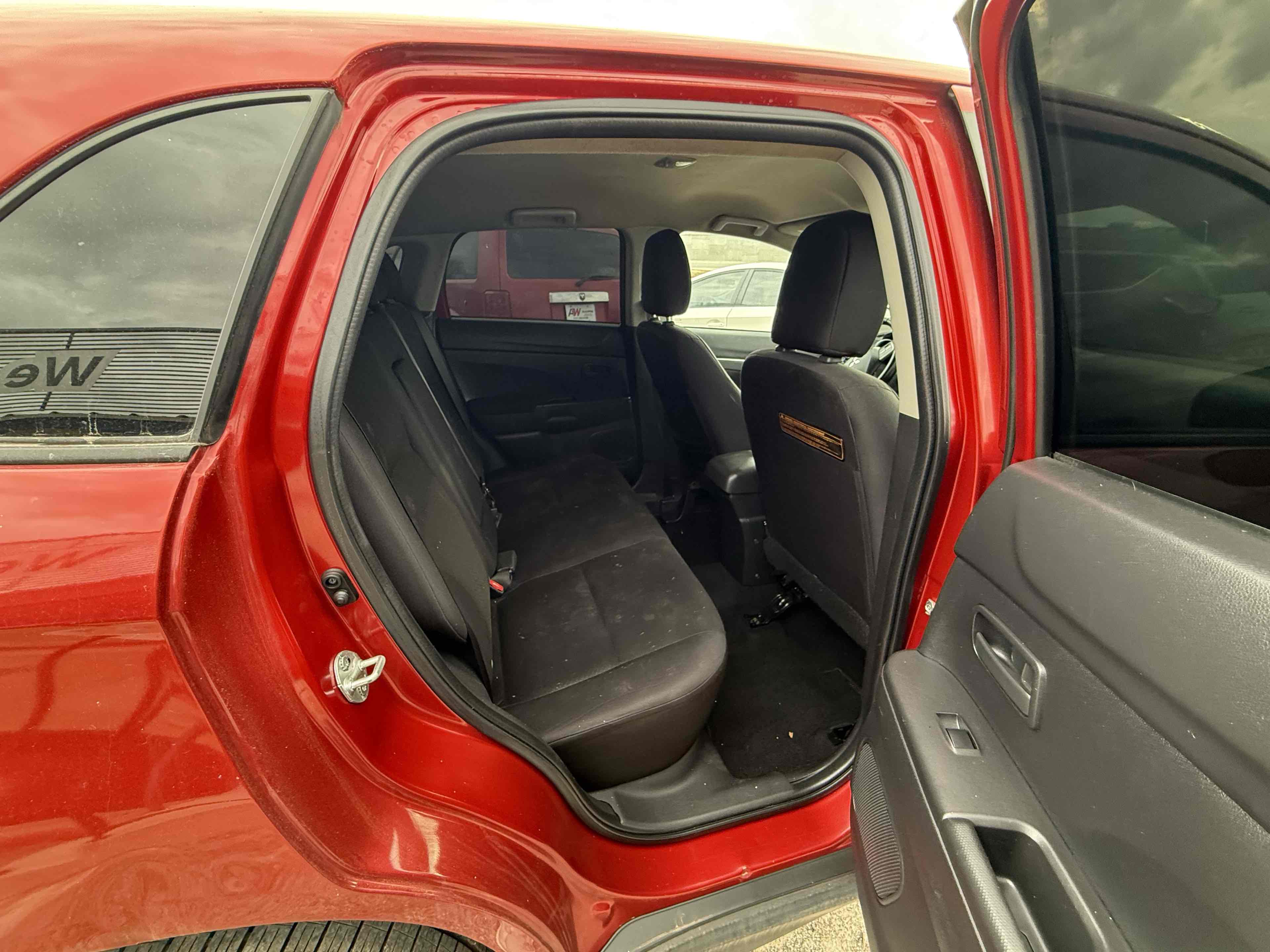 2014 Mitsubishi Outlander Sport ES - Photo 6