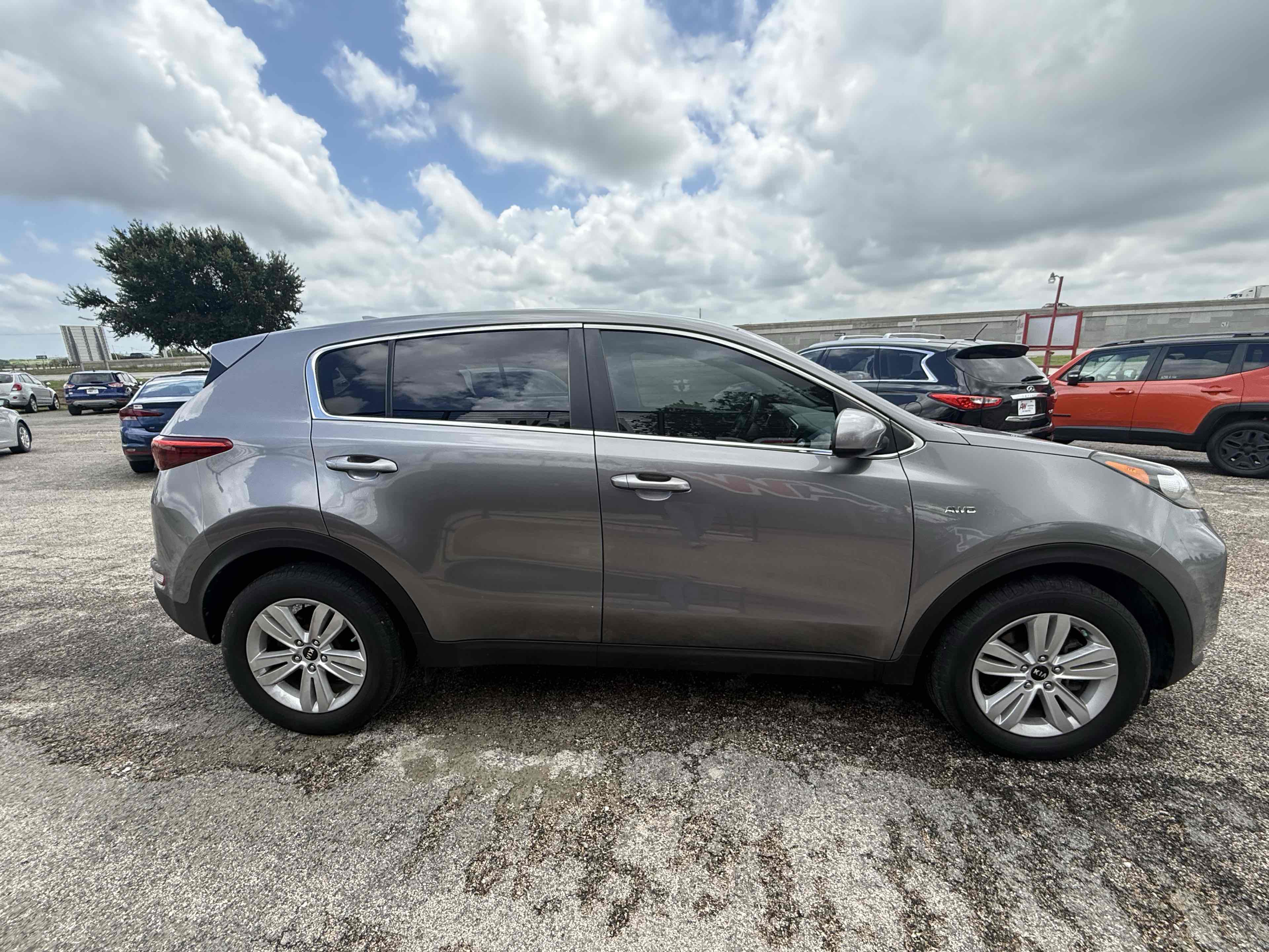 2018 Kia Sportage LX - Photo 12