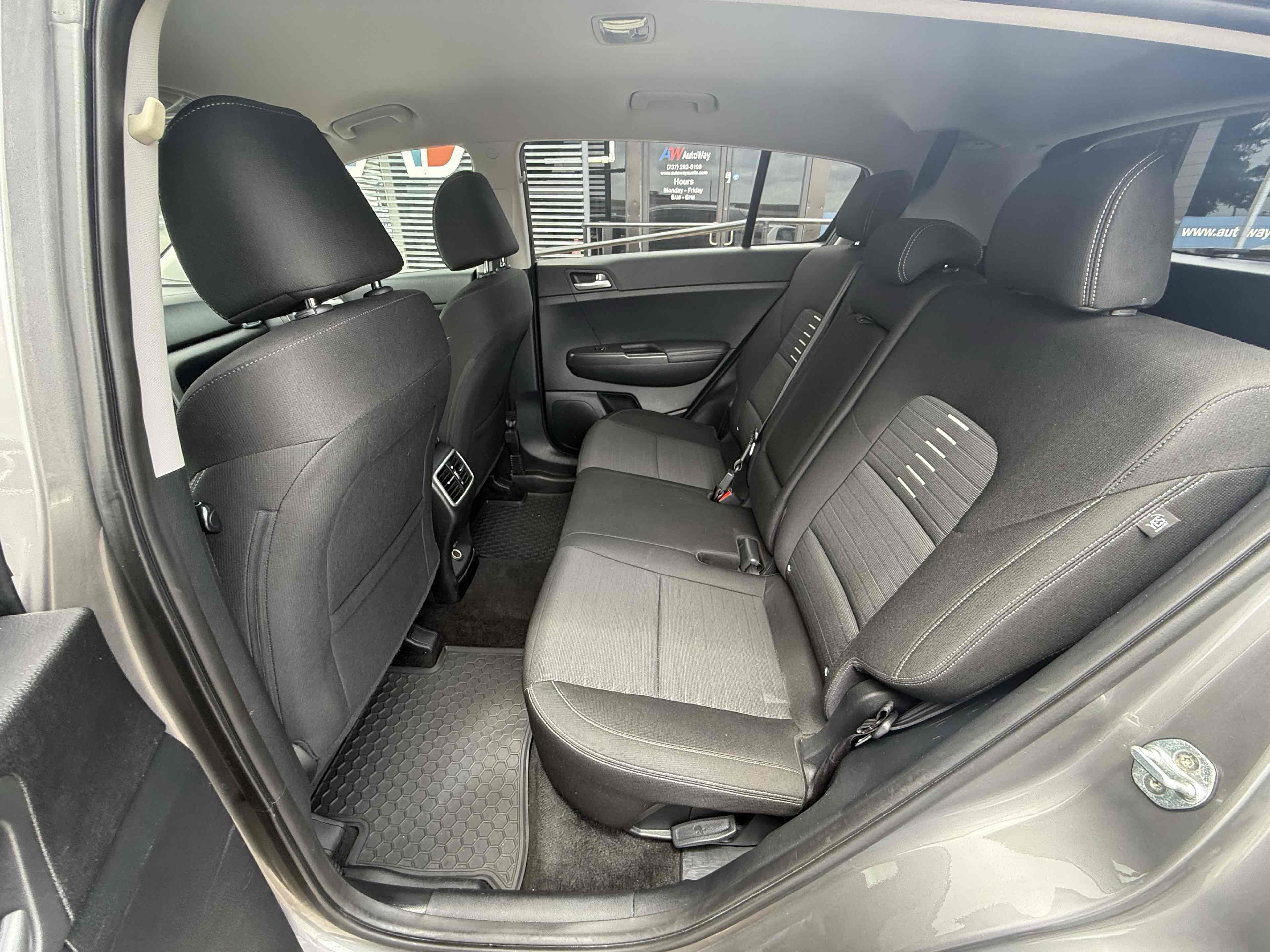 2018 Kia Sportage LX - Photo 19
