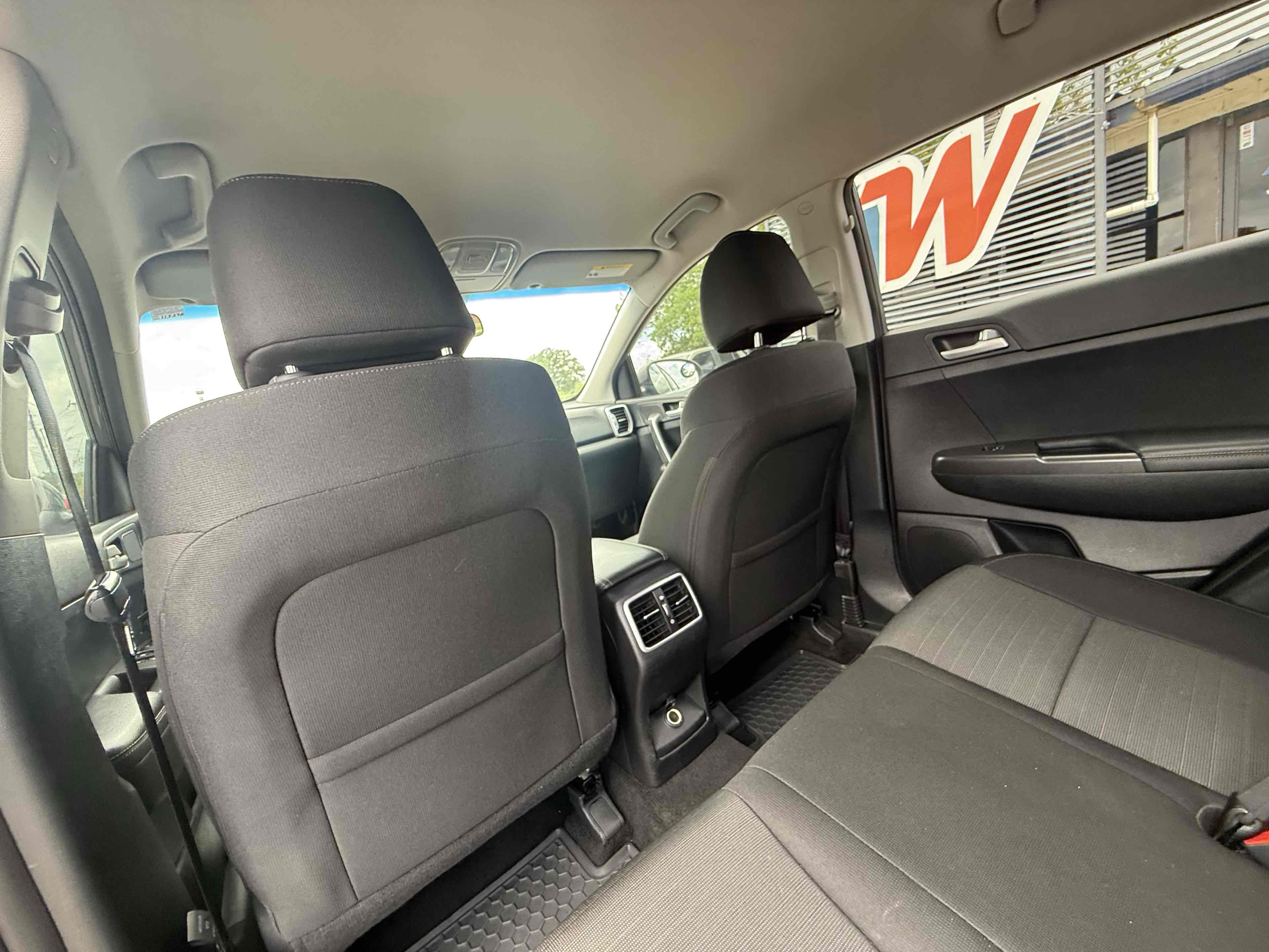 2018 Kia Sportage LX - Photo 21